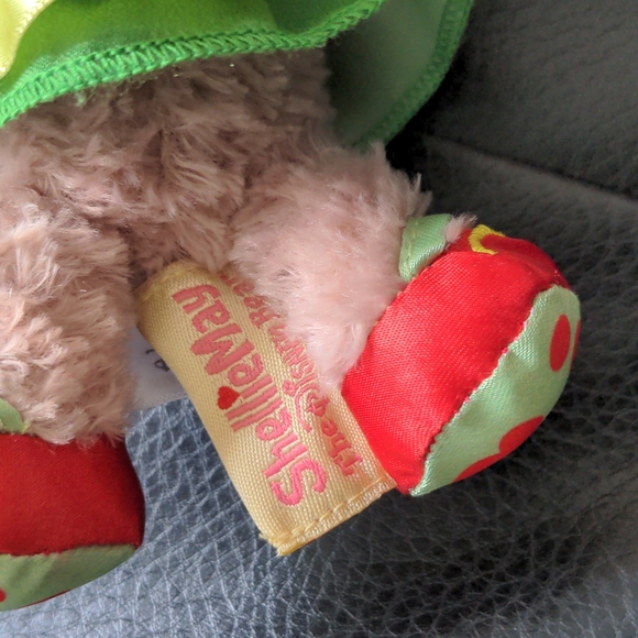 Limited NWT 🇭🇰 Hong Kong Disney Shelliemay Plush Key Chain - Picture 3 of 8